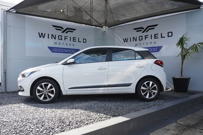 2015 HYUNDAI i20, White, 139655Kms, Manual, Hatchback, Petrol, R144 995, Wingfield Motors (Pty) Ltd - Goodwood