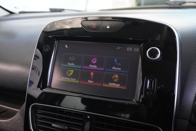 2018 RENAULT CLIO IV, Gun metal, 151200Kms, Manual, Hatchback, Petrol, R125 995, Wingfield Motors (Pty) Ltd - Goodwood