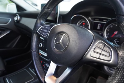 2018 MERCEDES-BENZ GLA, White, 81539Kms, Automatic, SUV, Petrol, R339 995, Wingfield Motors (Pty) Ltd - Goodwood
