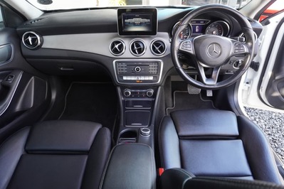 2018 MERCEDES-BENZ GLA, White, 81539Kms, Automatic, SUV, Petrol, R339 995, Wingfield Motors (Pty) Ltd - Goodwood