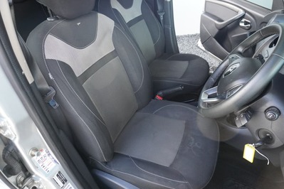 2017 RENAULT DUSTER, Silver, 116885Kms, Manual, SUV, Diesel, R164 995, Wingfield Motors (Pty) Ltd - Goodwood