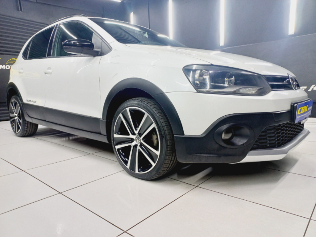 2013 Volkswagen VW Polo Cross TDi Q2FyTGlzdGluZzozMjEzMDc