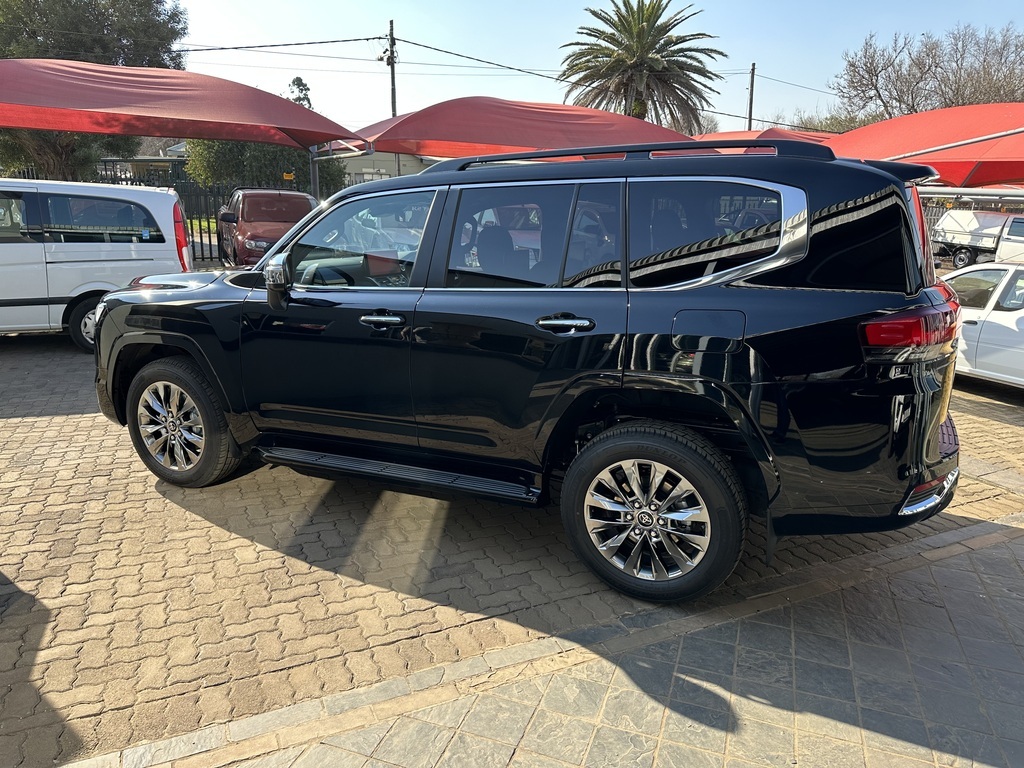 Used 2023 TOYOTA LANDCRUISER 300 V6 3.5T ZX LANDCRUISER 300 V6 3.5