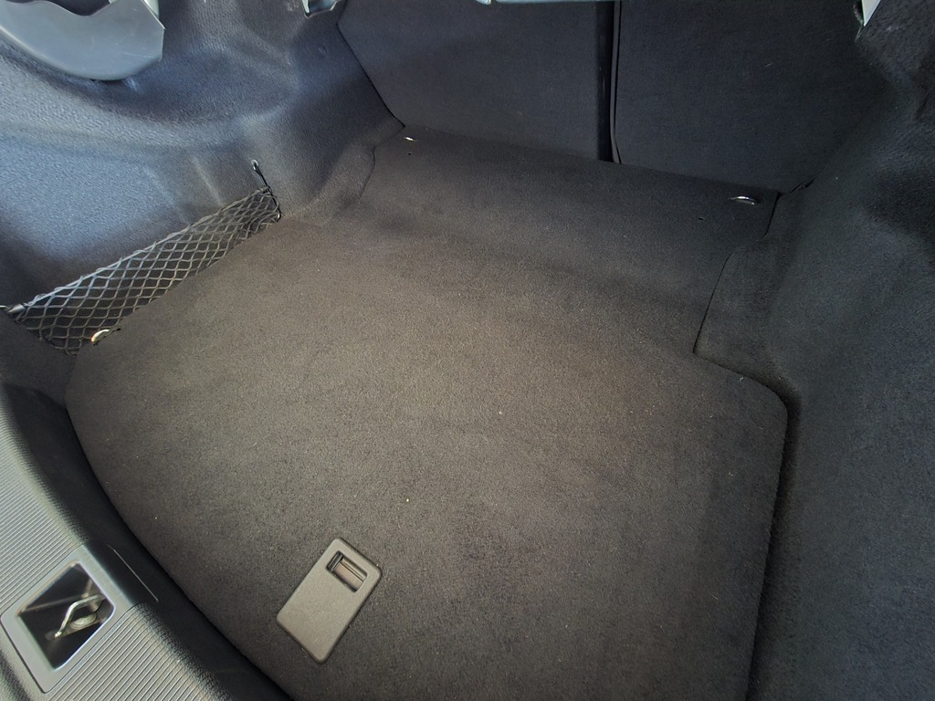 MERCEDES-BENZ C CLASS C180 AVANTGARDE A/T