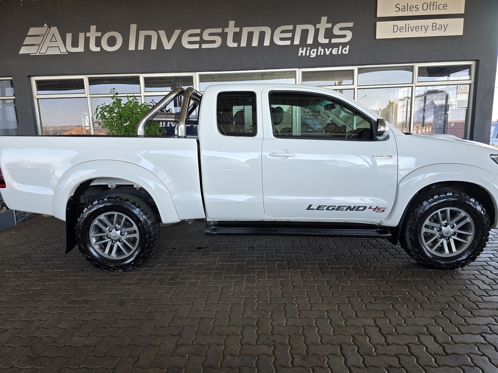 TOYOTA HILUX HILUX 3.0D-4D LEGEND 45 XTRA CAB P/U