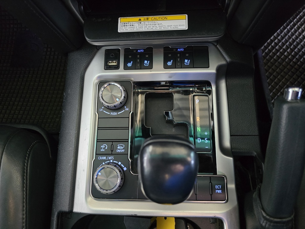 TOYOTA LAND CRUISER LANDCRUISER 200 V8 4.5D VX A/T