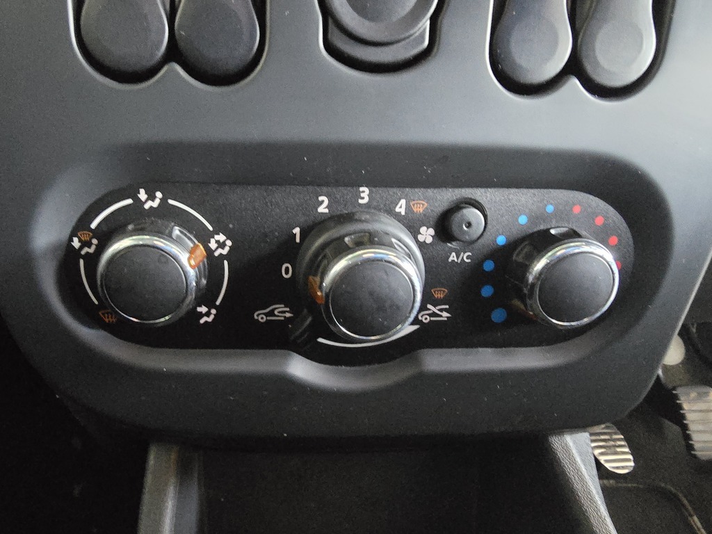 NISSAN NP200 NP200 1.6  A/C SAFETY PACK P/U S/C