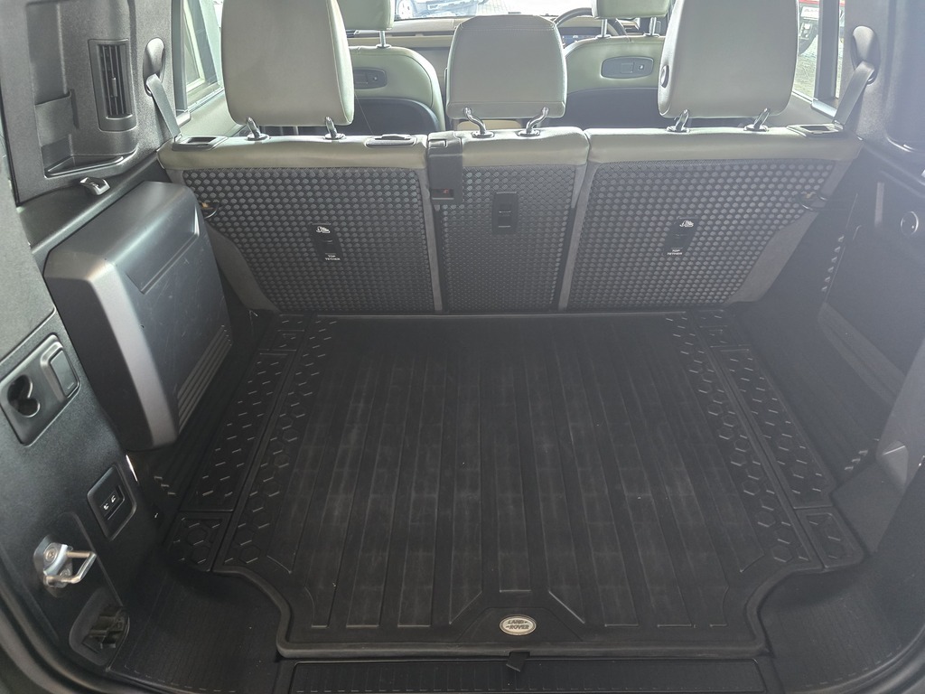 LAND ROVER DEFENDER DEFENDER 110 D240 SE (177KW)