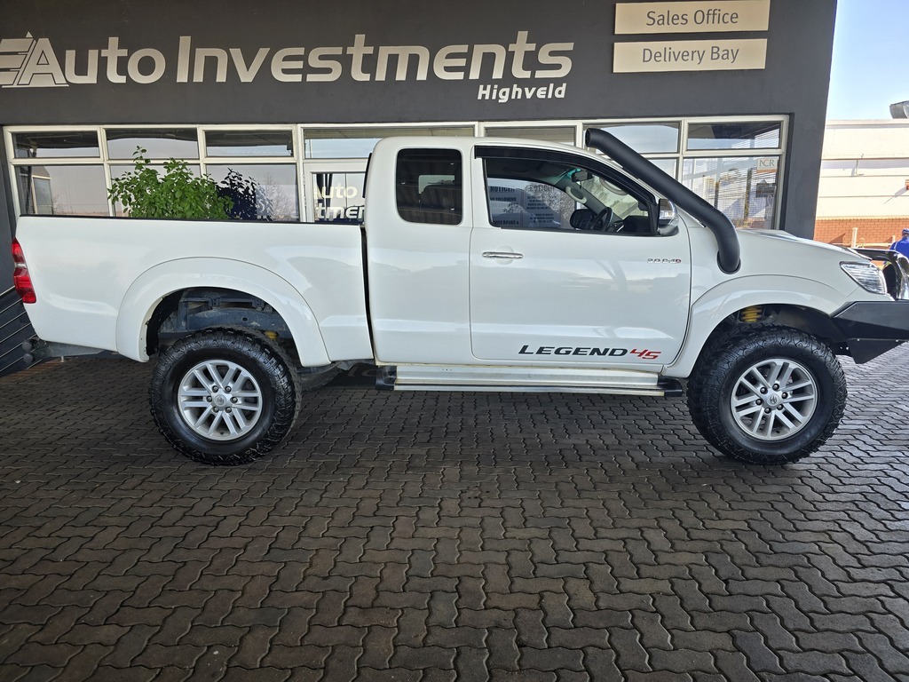 TOYOTA HILUX HILUX 3.0D-4D LEGEND 45 4X4 XTRA CAB P/U