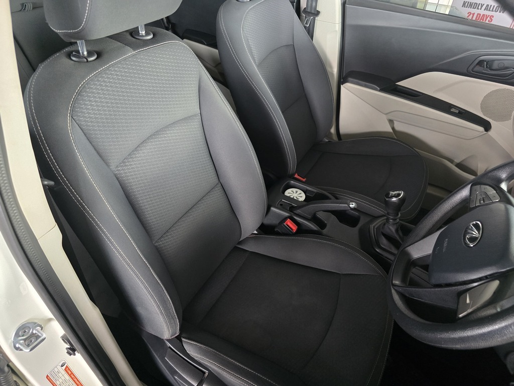 MAHINDRA XUV300 XUV300 1.5D (W6)