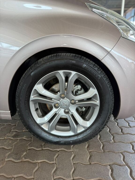 PEUGEOT 208 208 1.6 VTi  ACTIVE A/T 5DR