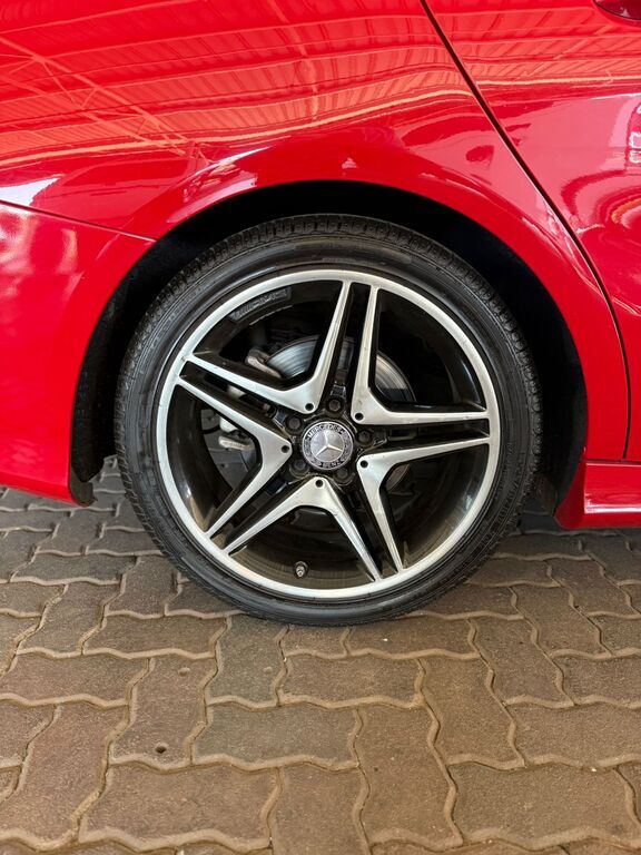 MERCEDES-BENZ CLA CLA220d A/T