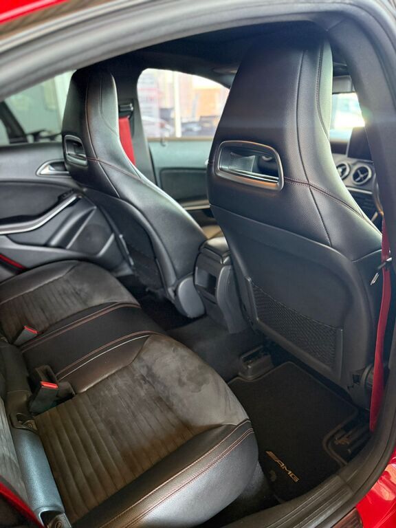 MERCEDES-BENZ CLA CLA220d A/T