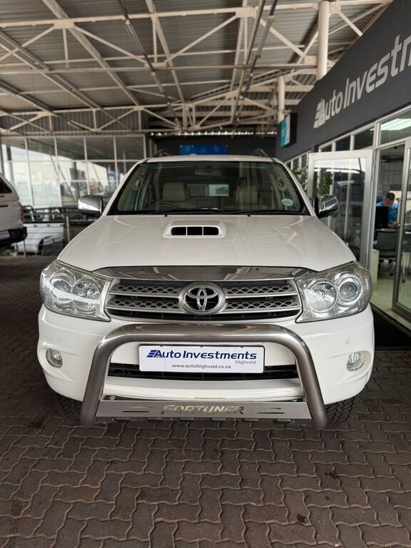 TOYOTA FORTUNER FORTUNER 3.0D-4D 4X4 A/T - 2