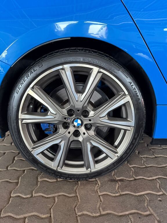 BMW 1 SERIES M135i xDRIVE (F40)
