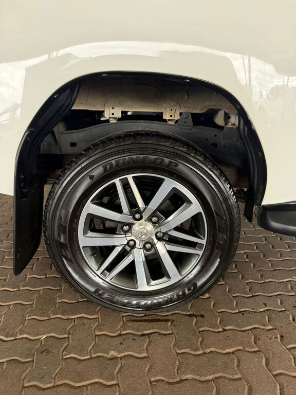 TOYOTA HILUX HILUX 2.8 GD-6 RB A/T RAIDER P/U D/C - 5