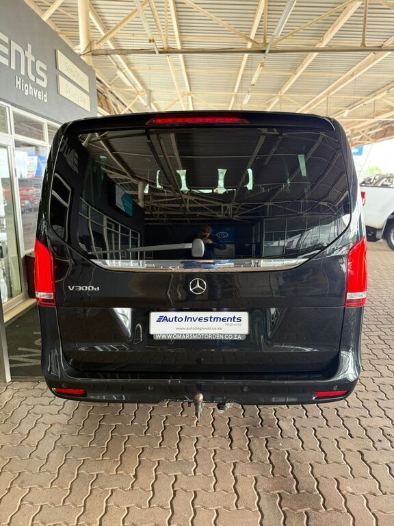 MERCEDES-BENZ V CLASS V300d AVANTGARDE AMG LINE