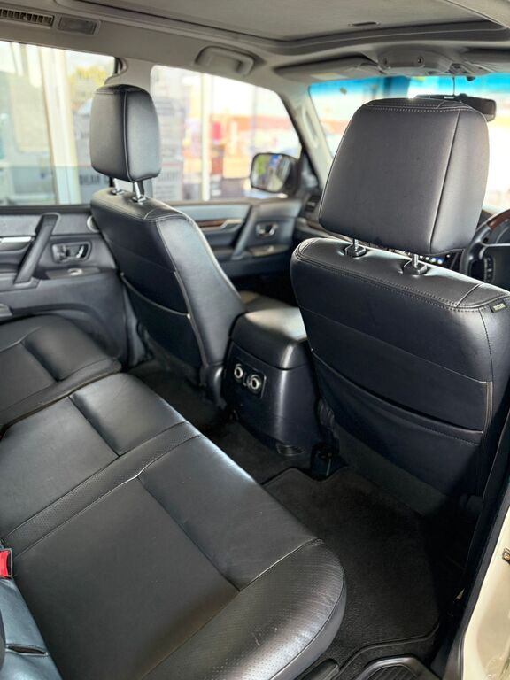 MITSUBISHI PAJERO PAJERO 3200 DI-D GLS A/T