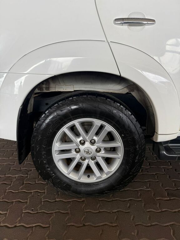 TOYOTA FORTUNER FORTUNER 3.0D-4D 4X4