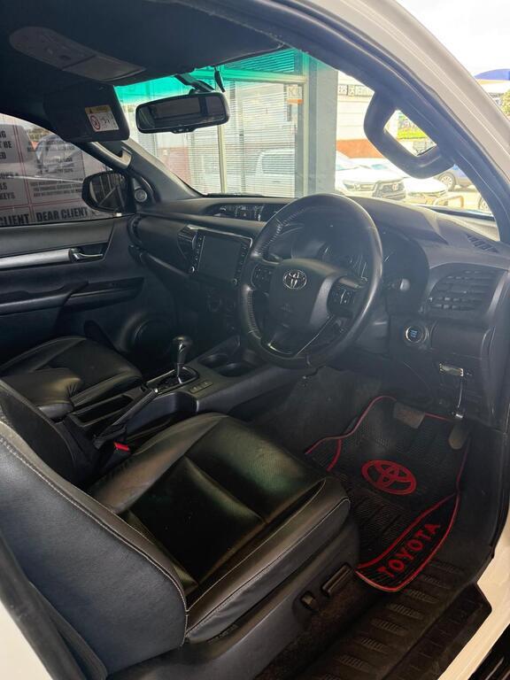 TOYOTA HILUX HILUX 2.8 GD-6 RB LEGEND 4X4 A/T P/U E/CAB