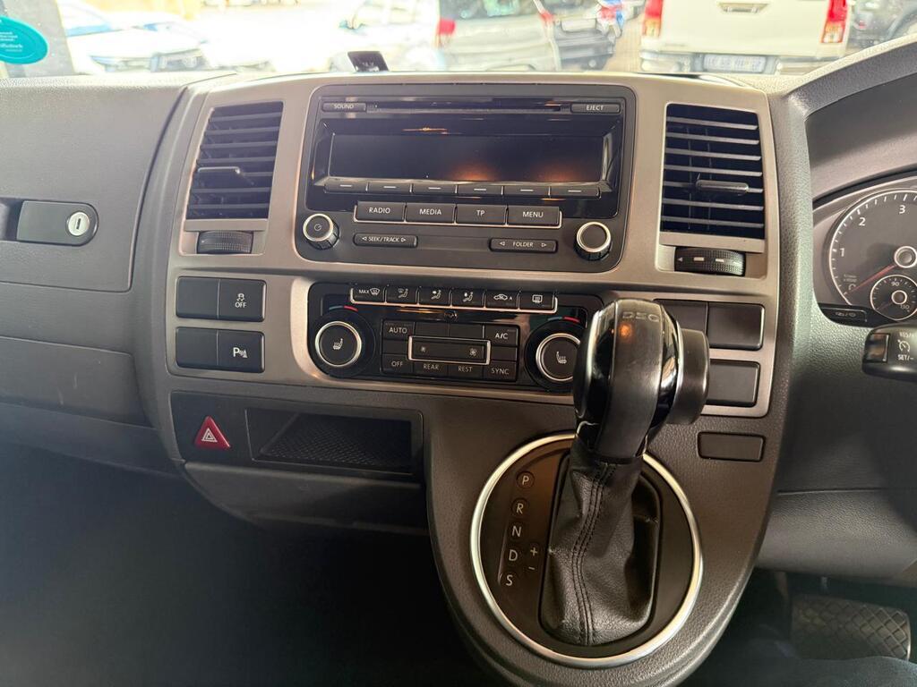 VOLKSWAGEN T5 T5 CARAVELLE 2.0 BiTDi DSG - 8