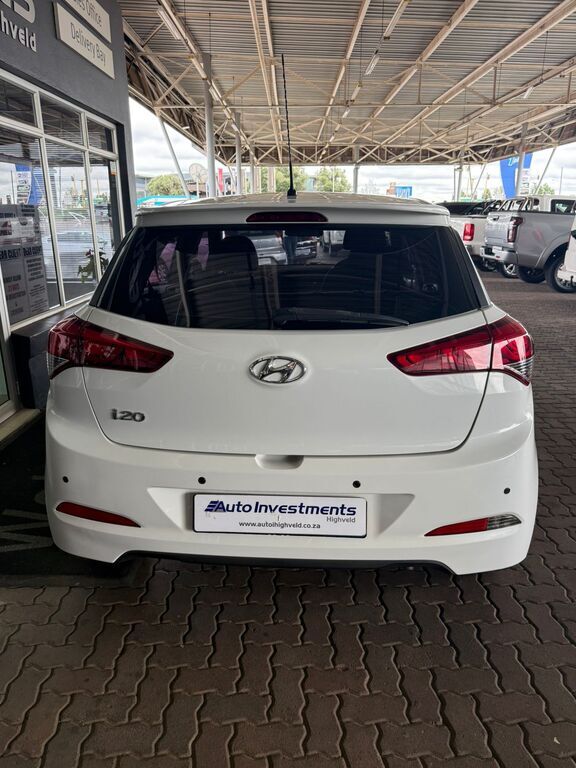 HYUNDAI i20 i20 1.4 FLUID
