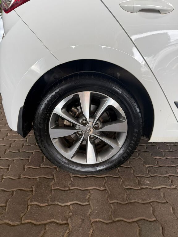 HYUNDAI i20 i20 1.4 FLUID