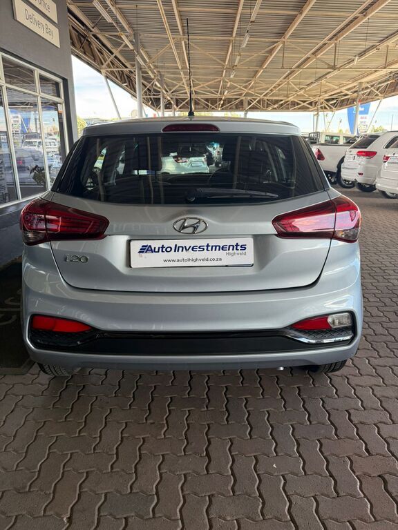 HYUNDAI i20 i20 1.4 MOTION A/T