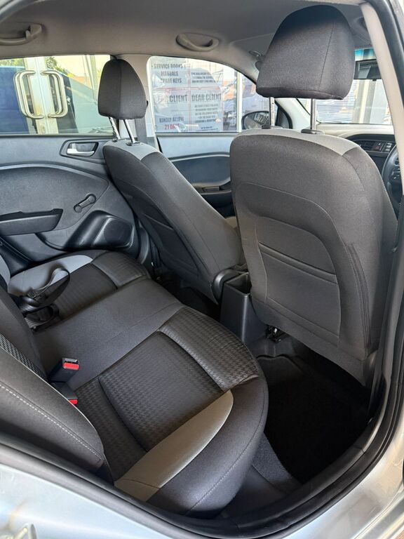 HYUNDAI i20 i20 1.4 MOTION A/T