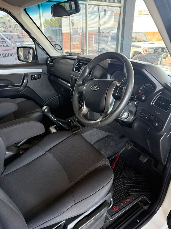 MAHINDRA SCORPIO PIK UP 2.2 mHAWK S6 REFRESH P/U S/C