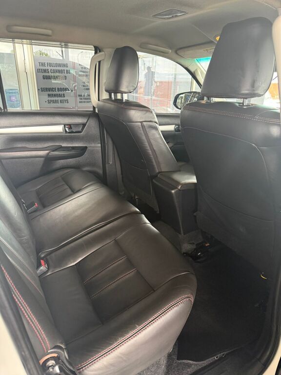 TOYOTA HILUX HILUX 2.8 GD-6 RB RAIDER P/U D/C