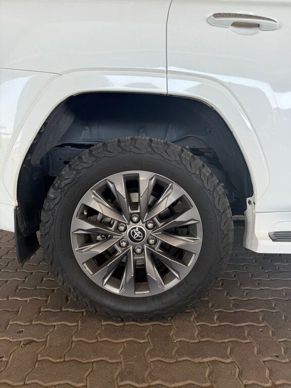 TOYOTA LAND CRUISER 300 LANDCRUISER 300 V6 3.3D ZX