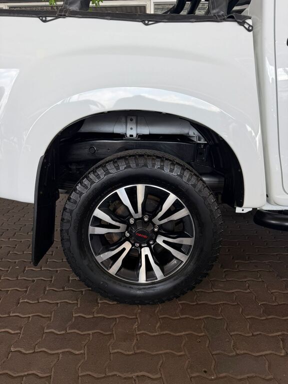 ISUZU KB KB 250 D-TEQ HO X-RIDER P/U D/C - 5