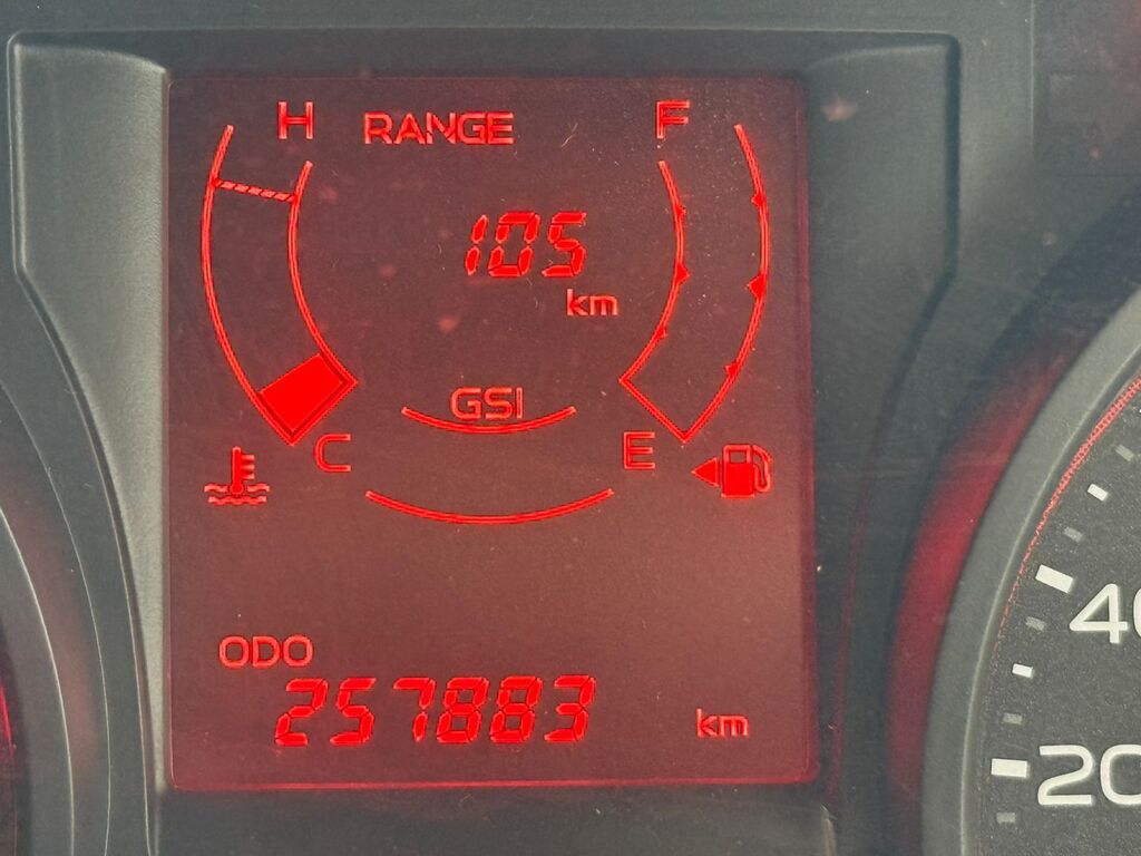 ISUZU KB KB 250 D-TEQ HO X-RIDER P/U D/C - 9