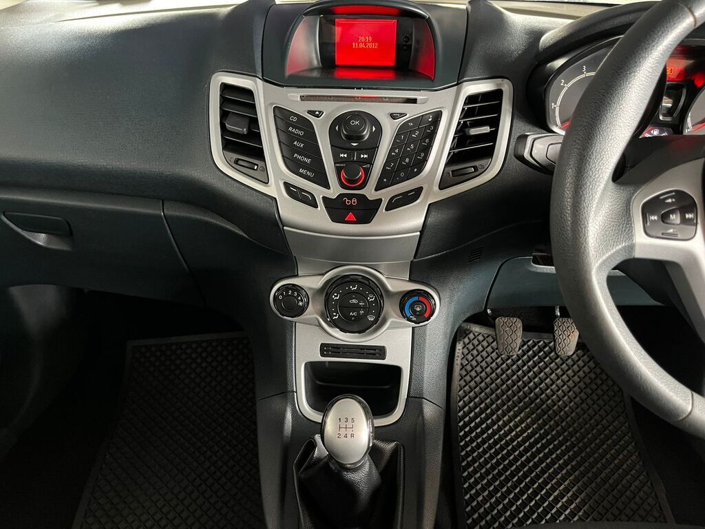 FORD FIESTA FIESTA 1.6 TDCi AMBIENTE - 8