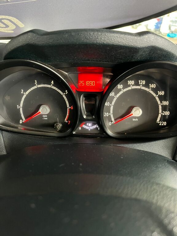 FORD FIESTA FIESTA 1.6 TDCi AMBIENTE - 9