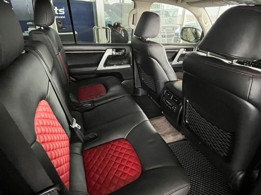 TOYOTA LAND CRUISER 200 LANDCRUISER 200 V8 4.6 VX A/T