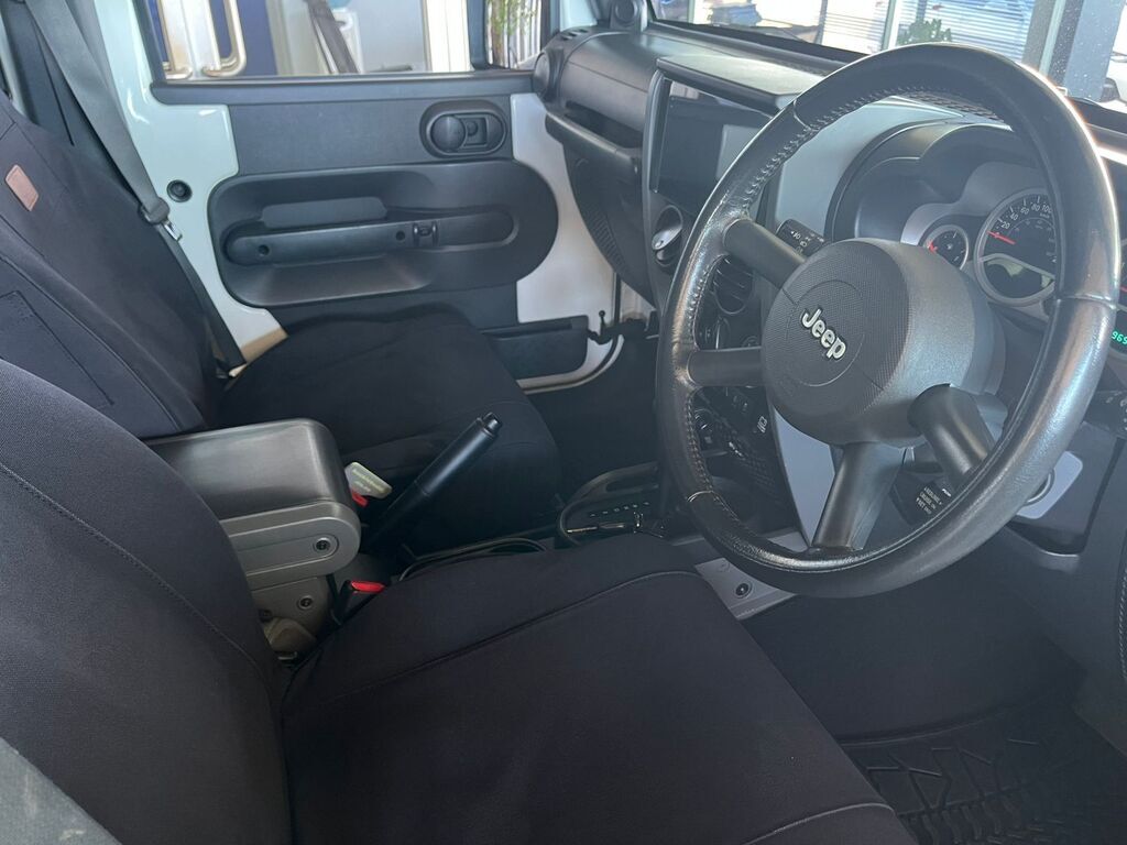 JEEP WRANGLER WRANGLER 3.8 UNLTD RUBICON A/T - 6