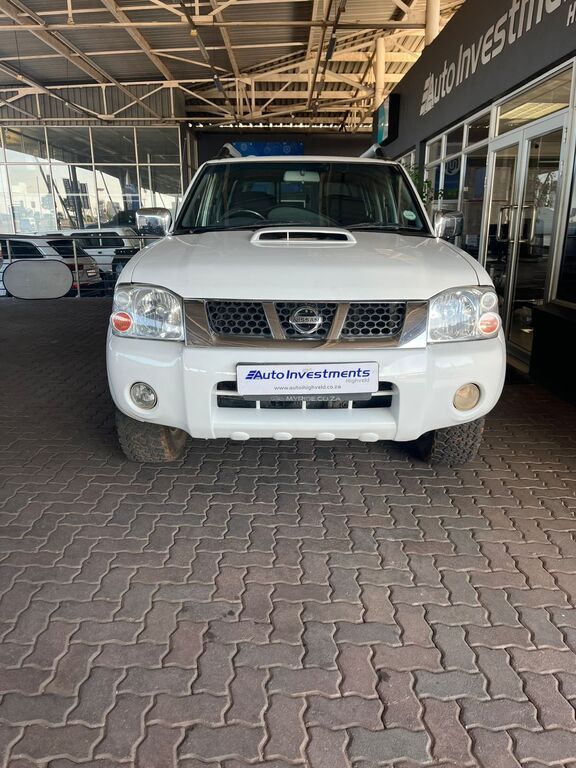 NISSAN HARDBODY HARDBODY NP300 2.5 TDi HI-RIDER P/U D/C - 2