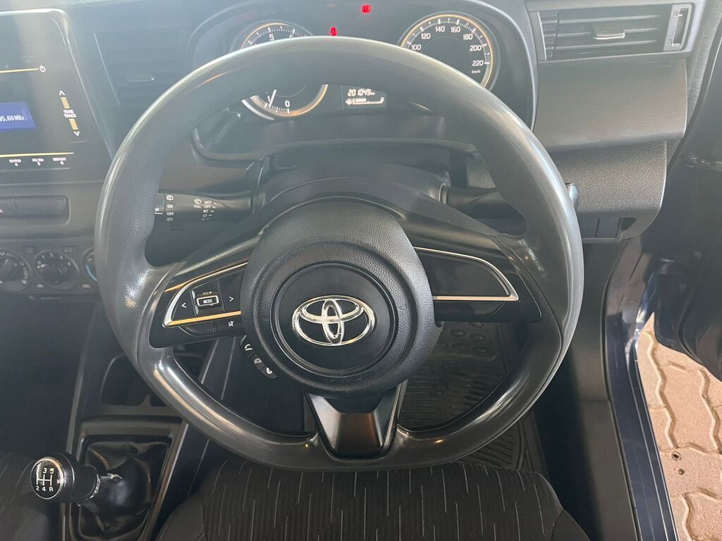 TOYOTA RUMION RUMION 1.5 SX - 18