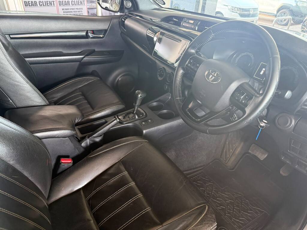 TOYOTA HILUX HILUX 2.8 GD-6 RB RAIDER P/U E/CAB A/T - 11