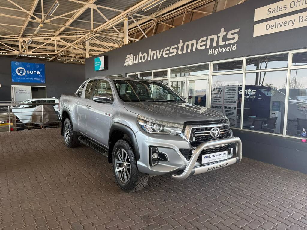 TOYOTA HILUX HILUX 2.8 GD-6 RB RAIDER P/U E/CAB A/T - 17