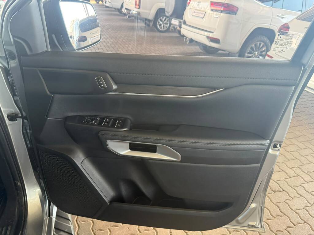 FORD EVEREST EVEREST 2.0D BI-TURBO SPORT 4X4 A/T - 18