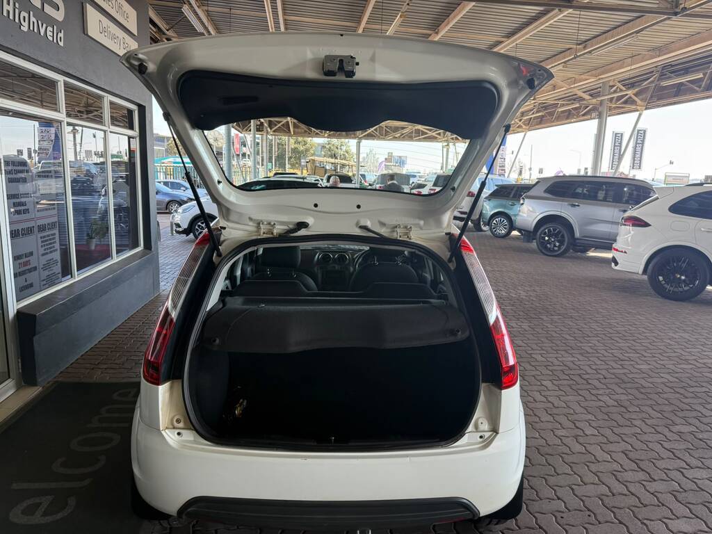 FORD FIGO FIGO 1.4 AMBIENTE - 10