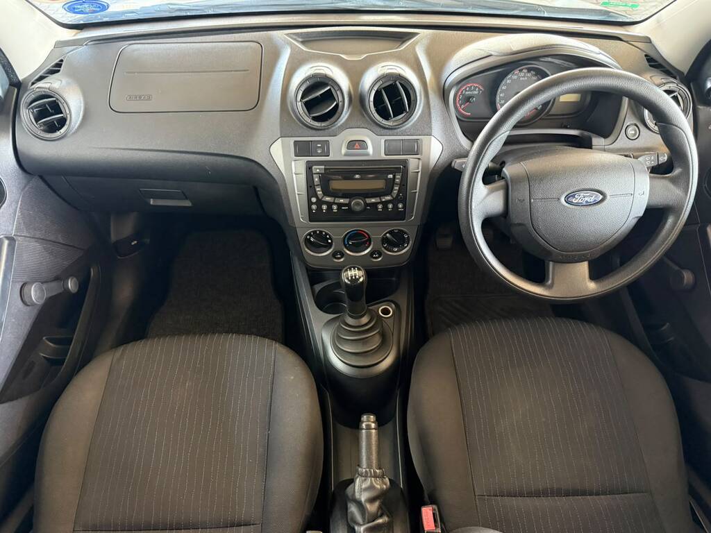 FORD FIGO FIGO 1.4 AMBIENTE - 11