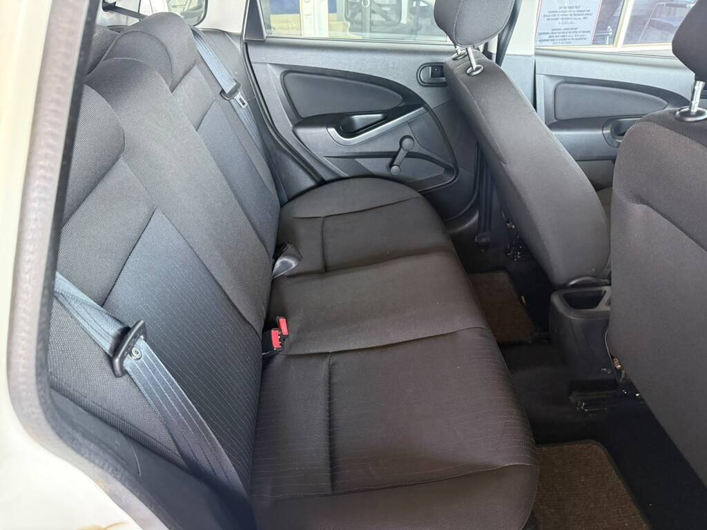 FORD FIGO FIGO 1.4 AMBIENTE - 12