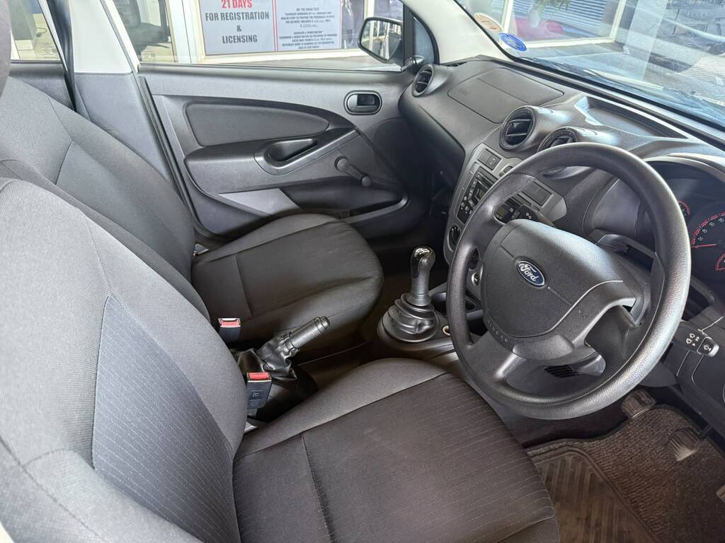 FORD FIGO FIGO 1.4 AMBIENTE - 13