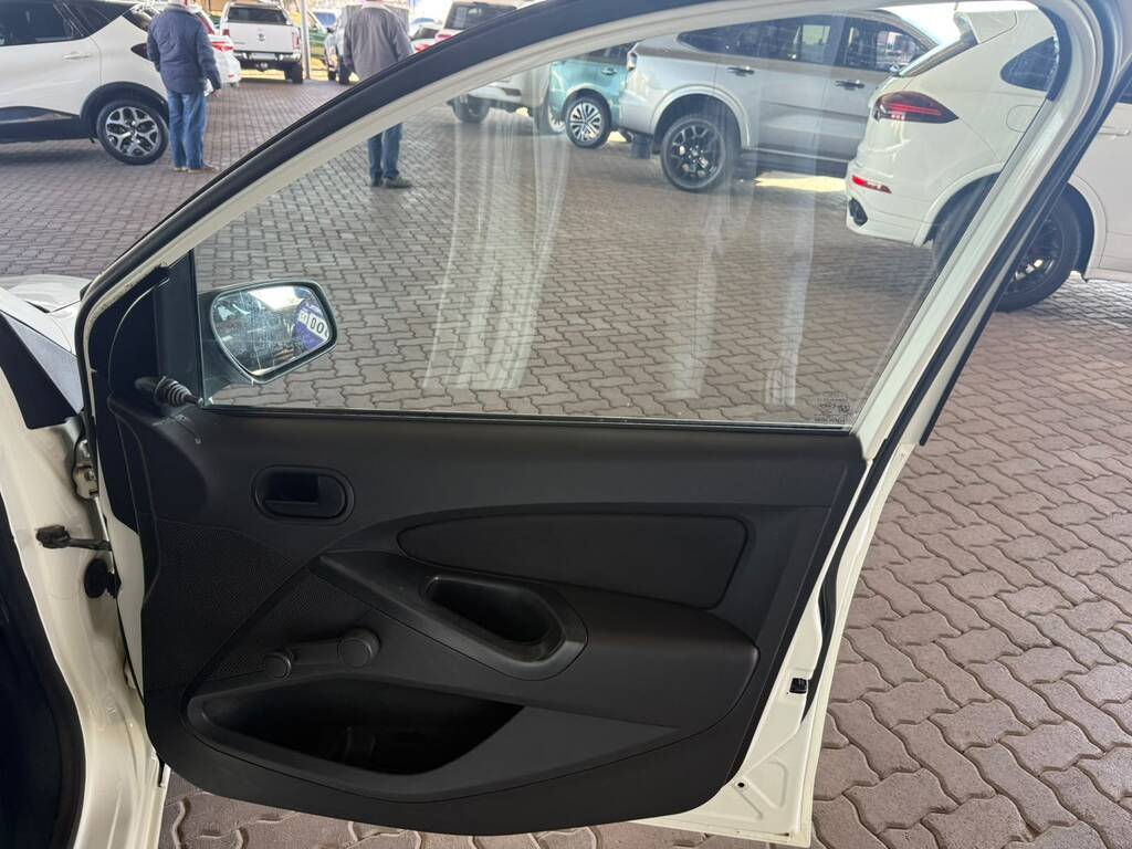 FORD FIGO FIGO 1.4 AMBIENTE - 17