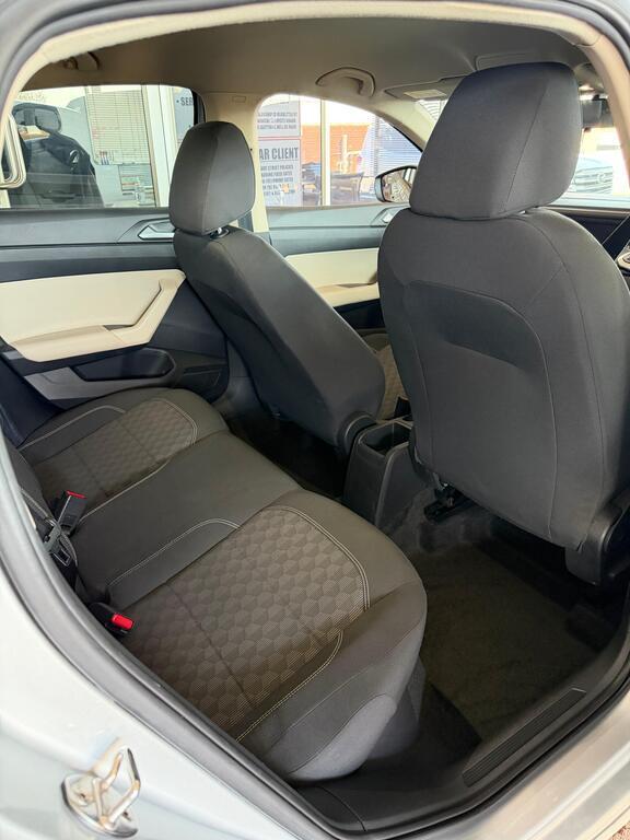 VOLKSWAGEN POLO CLASSIC POLO 1.6 - 9