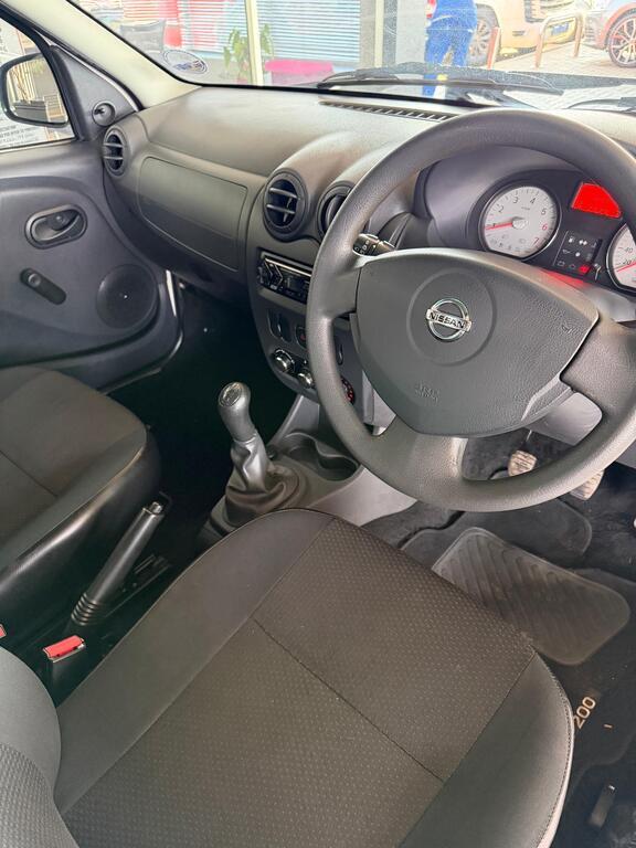 NISSAN NP200 NP200 1.6  A/C SAFETY PACK P/U S/C - 8